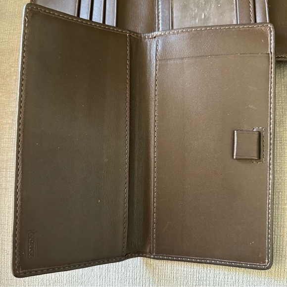 Coach Vintage Leather Canvas Brown and Tan Wallet with checkbook inside - Picture 8 of 15